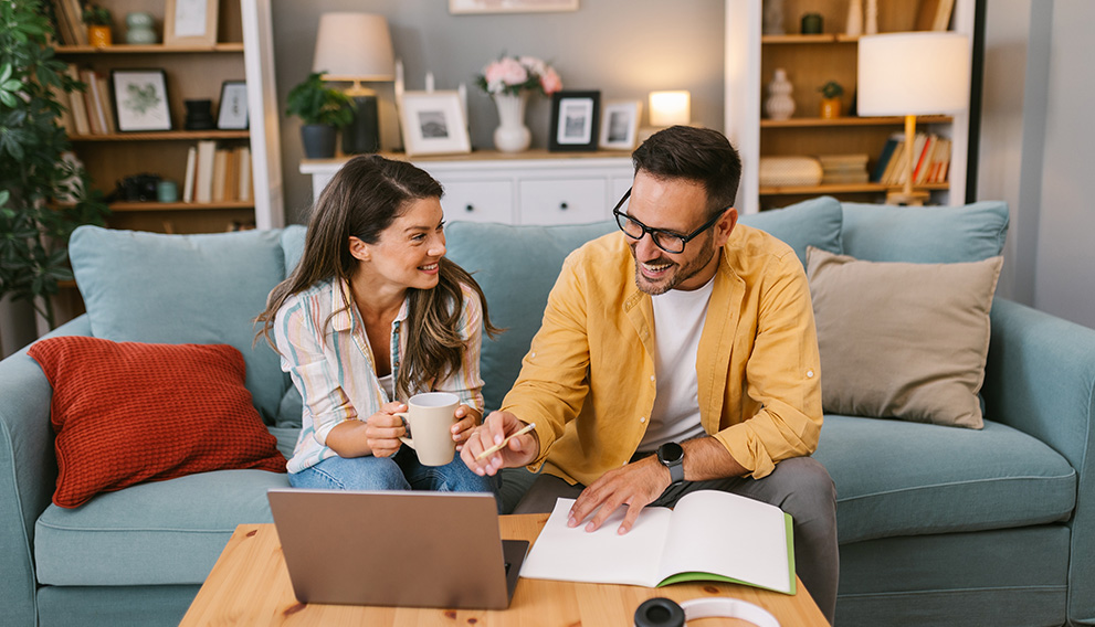 5 Checking Account Habits That Can Make Managing Your Money Easier 